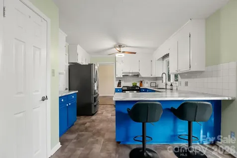 9118 Windjammer Drive Tega Cay SC 29708