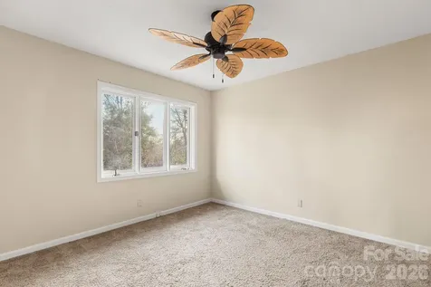 9118 Windjammer Drive Tega Cay SC 29708