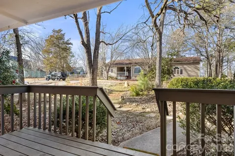 9118 Windjammer Drive Tega Cay SC 29708