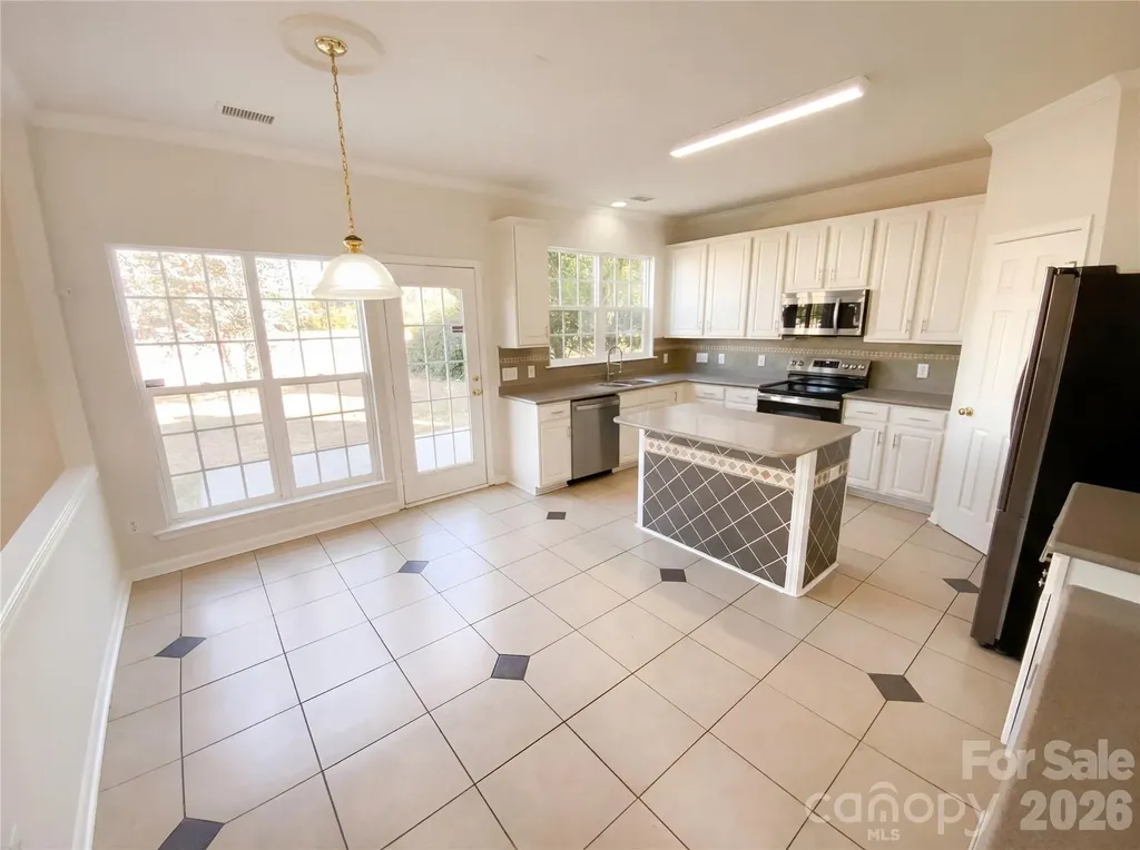 10803 Fountaingrove Drive Charlotte NC 28262