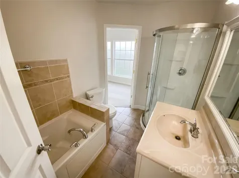 10803 Fountaingrove Drive Charlotte NC 28262