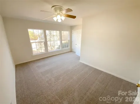 10803 Fountaingrove Drive Charlotte NC 28262