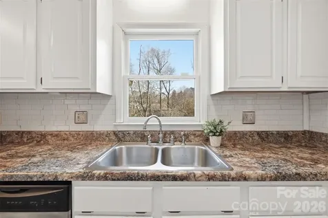 5969 Gold Creek Estate Drive Hickory NC 28601