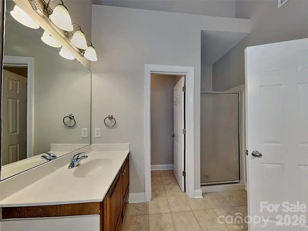 2562 Firethorn Court Gastonia NC 28056