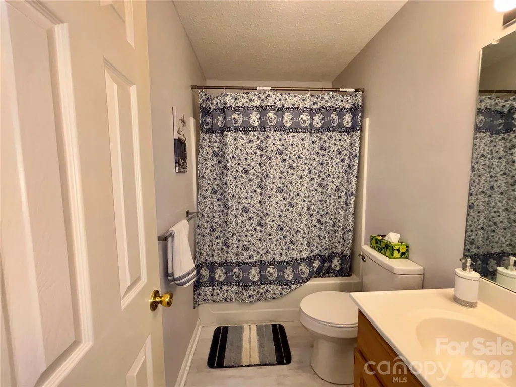 160 Whispering Pines Drive Marion NC 28752
