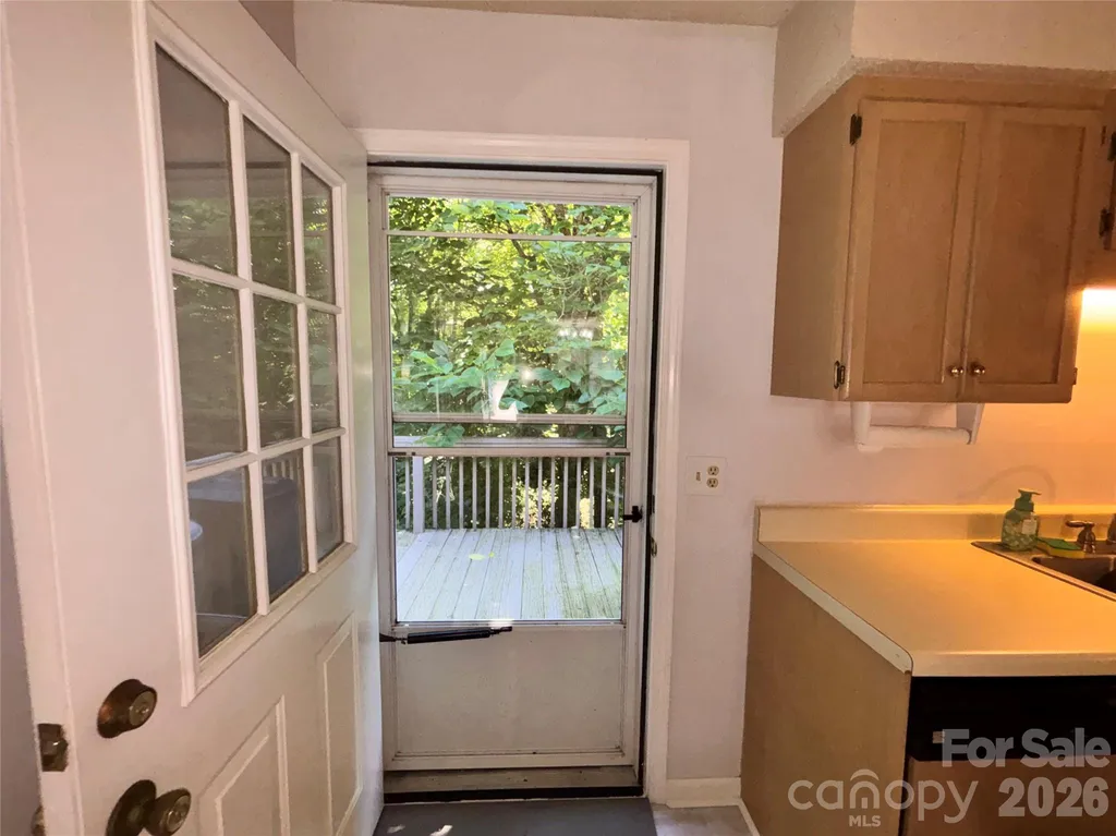160 Whispering Pines Drive Marion NC 28752