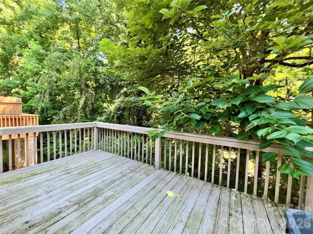 160 Whispering Pines Drive Marion NC 28752