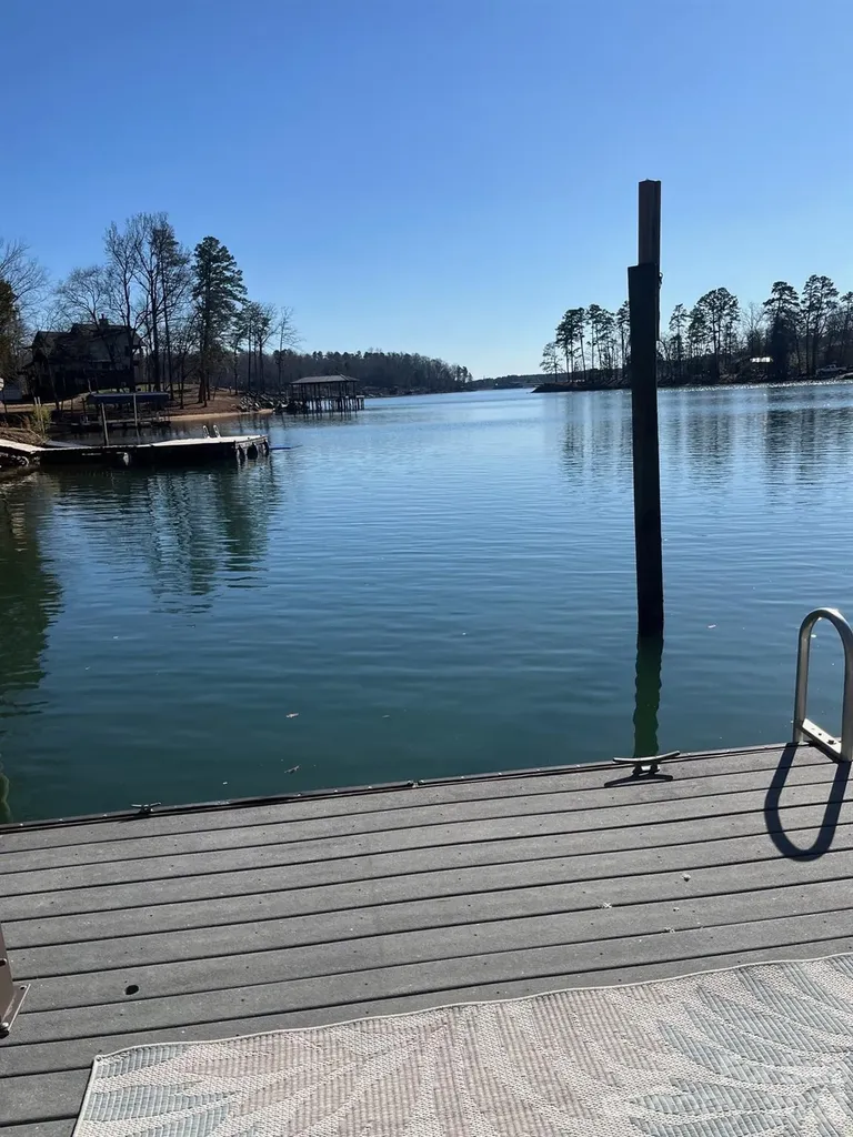 208 Island View Road Mount Holly NC 28120
