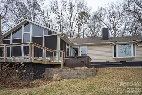 208 Island View Road Mount Holly NC 28120