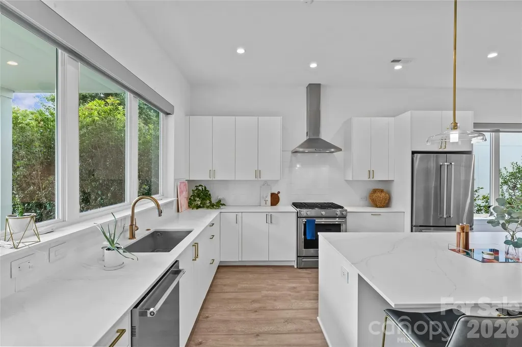 1237 Realta Drive Charlotte NC 28211