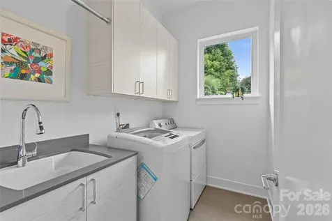 1237 Realta Drive Charlotte NC 28211
