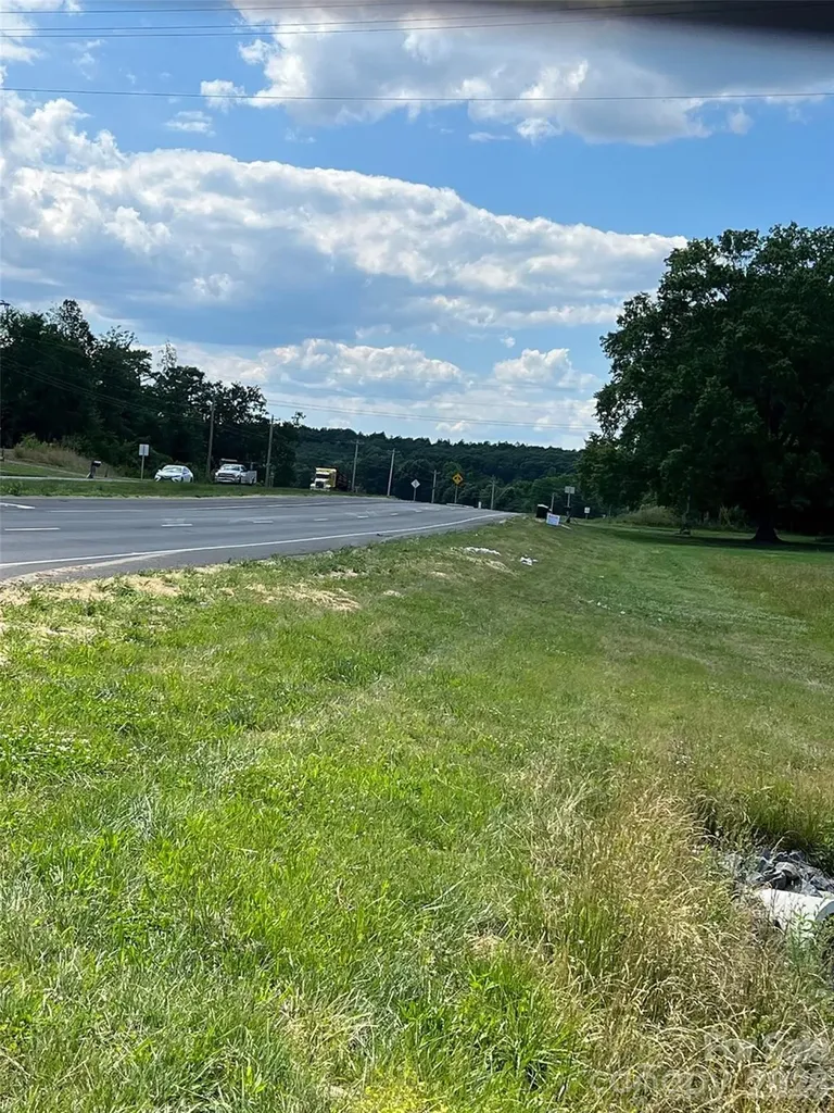 44601 Nc 24/27 Highway E Albemarle NC 28001