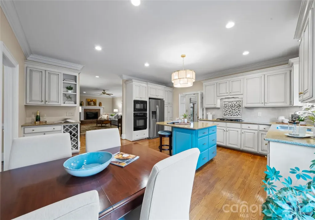 4026 Sharon View Road Charlotte NC 28226