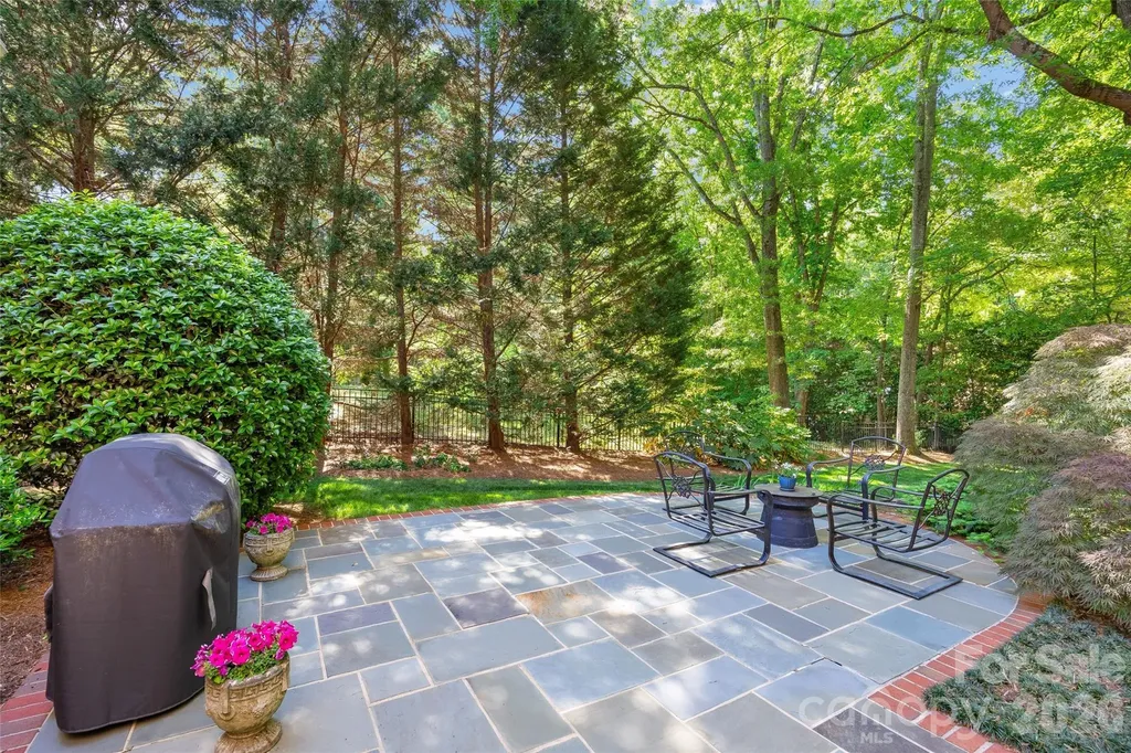 4026 Sharon View Road Charlotte NC 28226