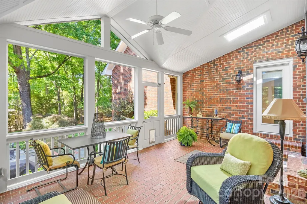 4026 Sharon View Road Charlotte NC 28226