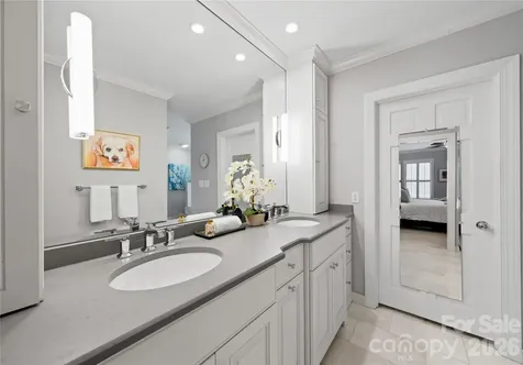 4026 Sharon View Road Charlotte NC 28226