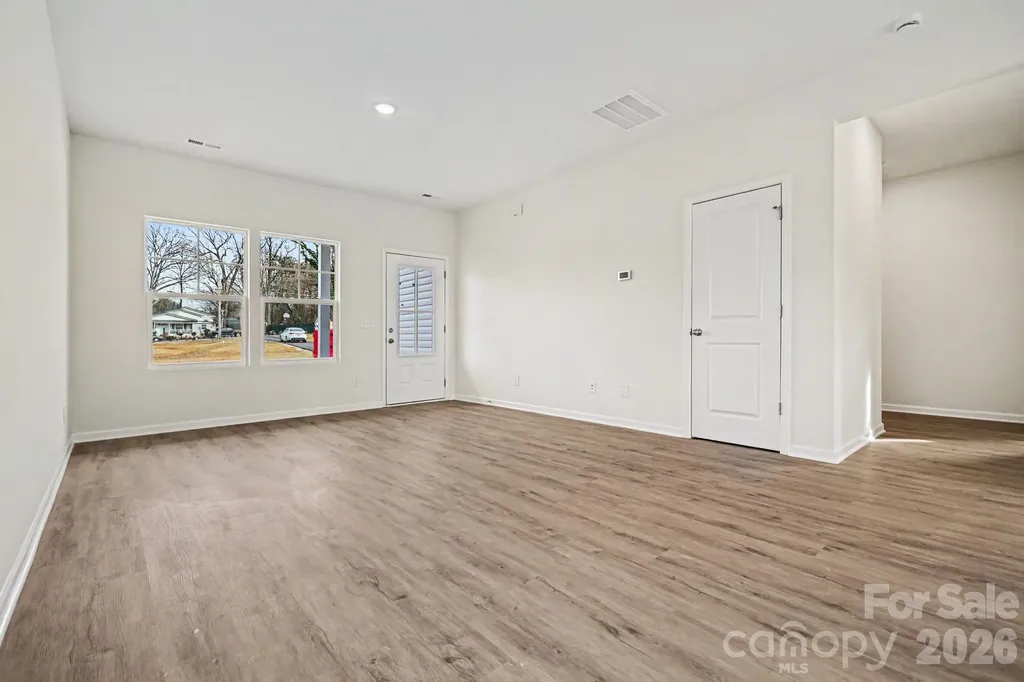 1727 Cloaninger Avenue Statesville NC 28625