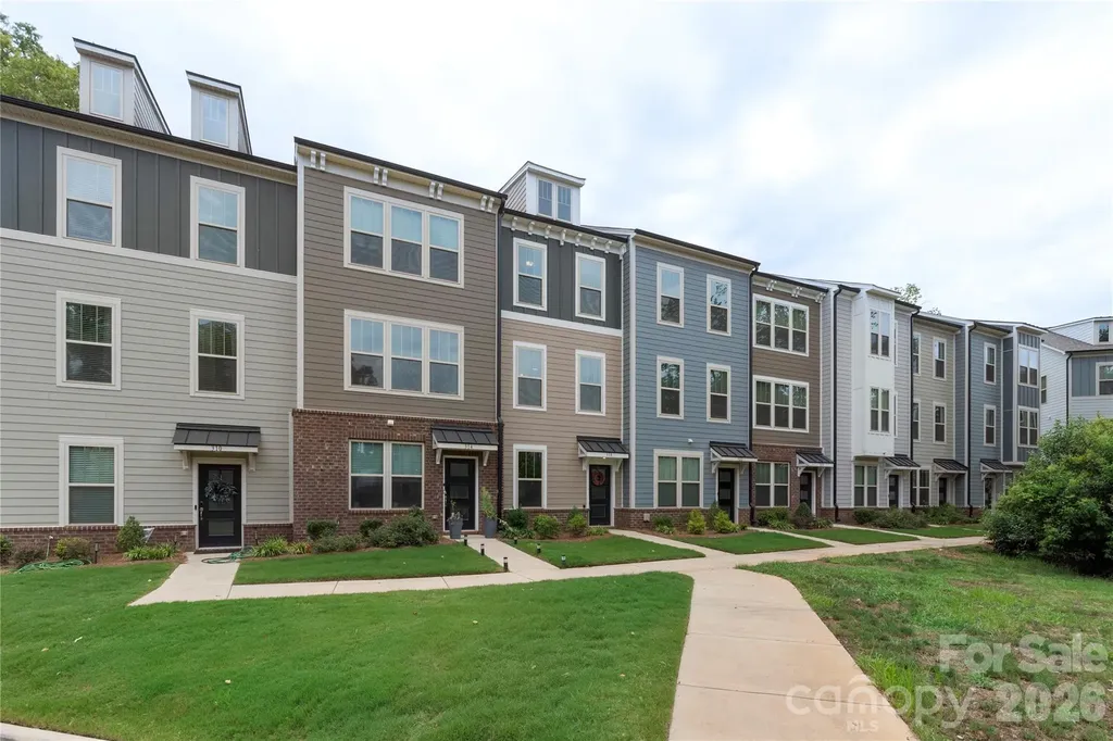 318 Simeon Drive Charlotte NC 28208