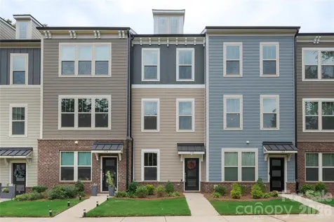 318 Simeon Drive Charlotte NC 28208