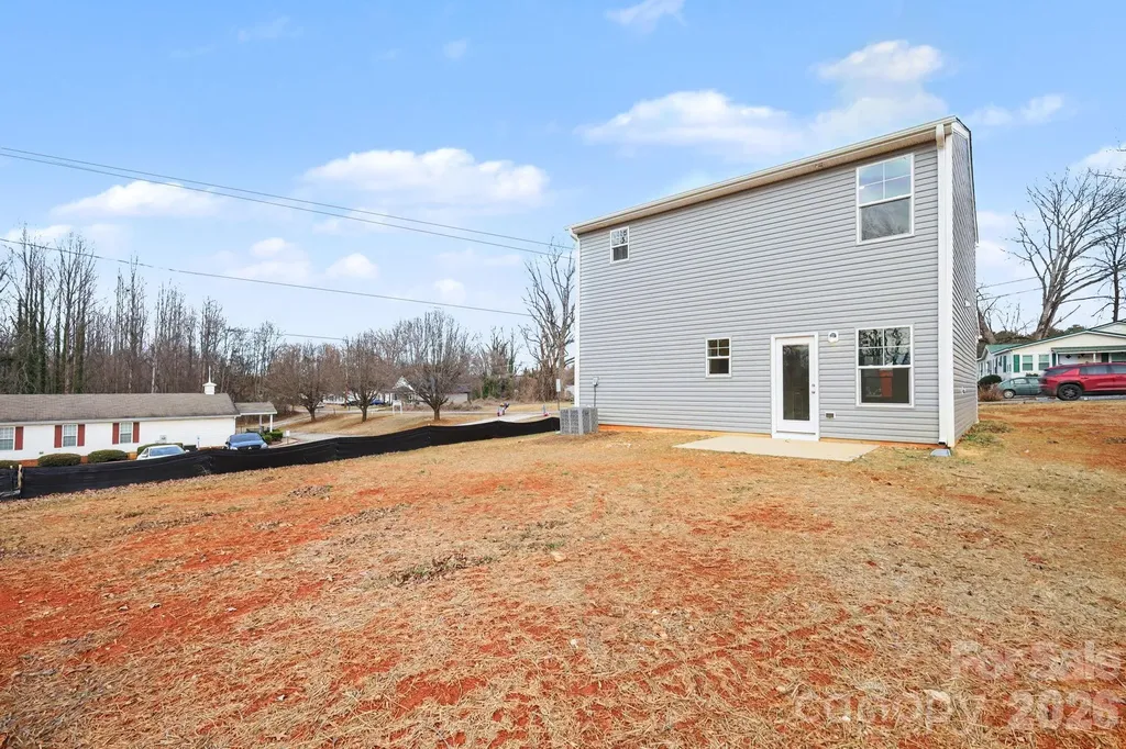 1729 Cloaninger Avenue Statesville NC 28625