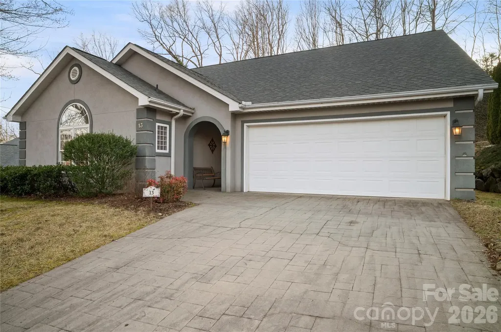 13 Stonebridge Drive Asheville NC 28805