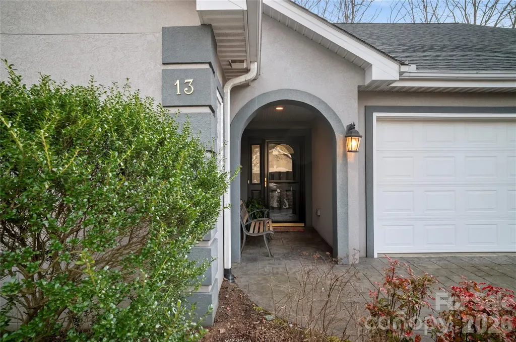 13 Stonebridge Drive Asheville NC 28805