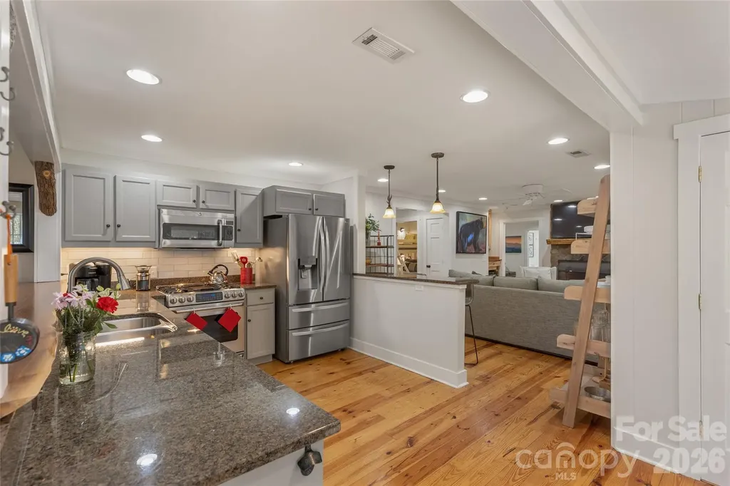 464 Franklin Road Highlands NC 28741