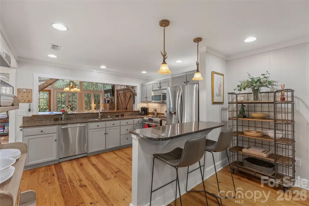 464 Franklin Road Highlands NC 28741