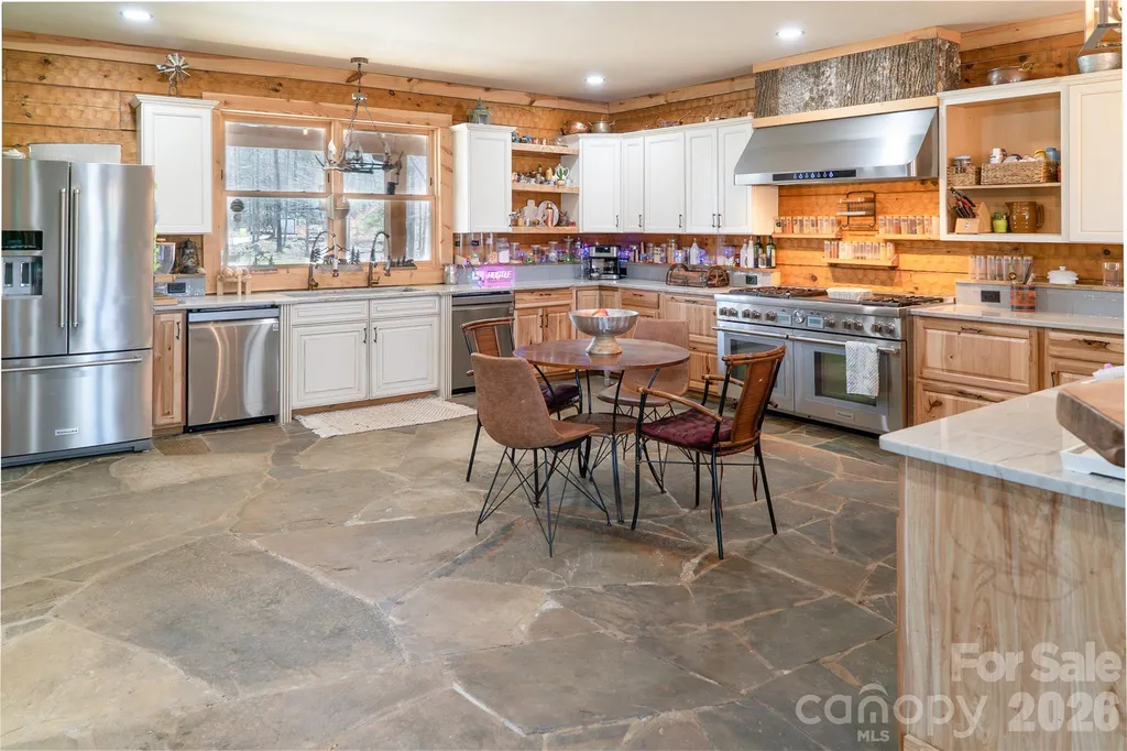 4885 Grandin Road Lenoir NC 28645