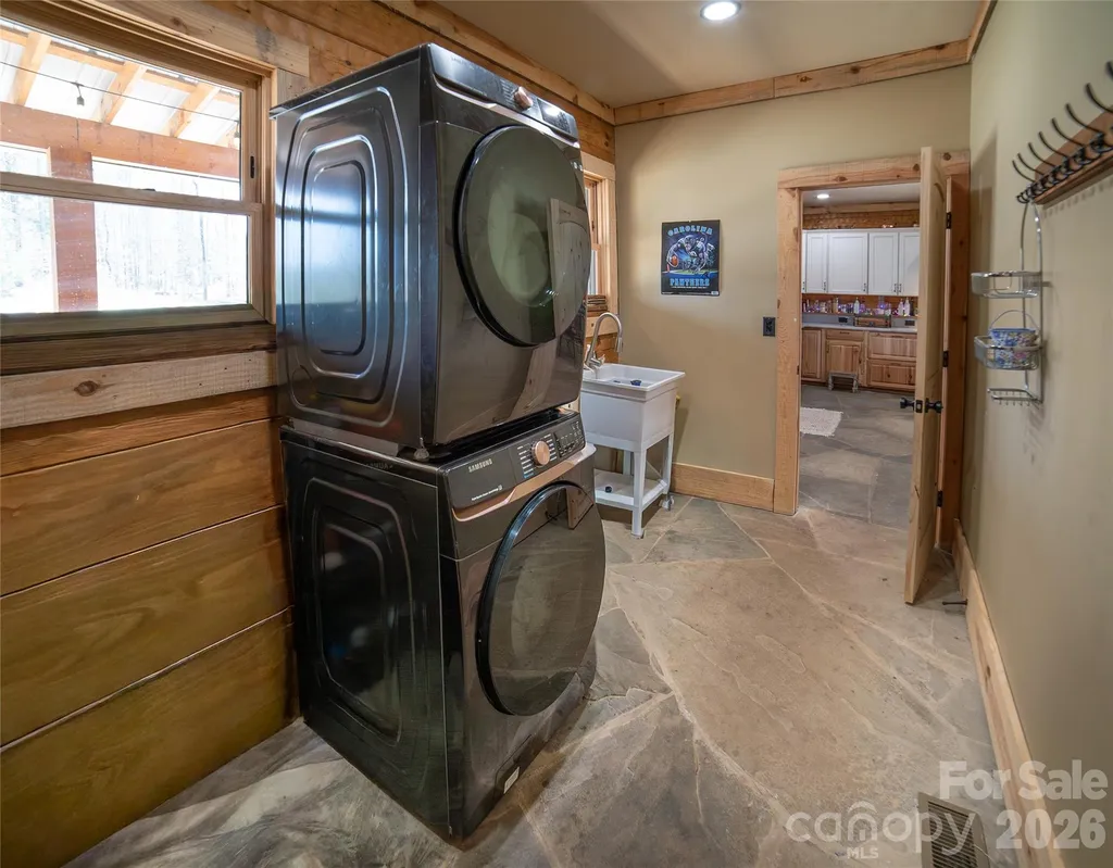 4885 Grandin Road Lenoir NC 28645