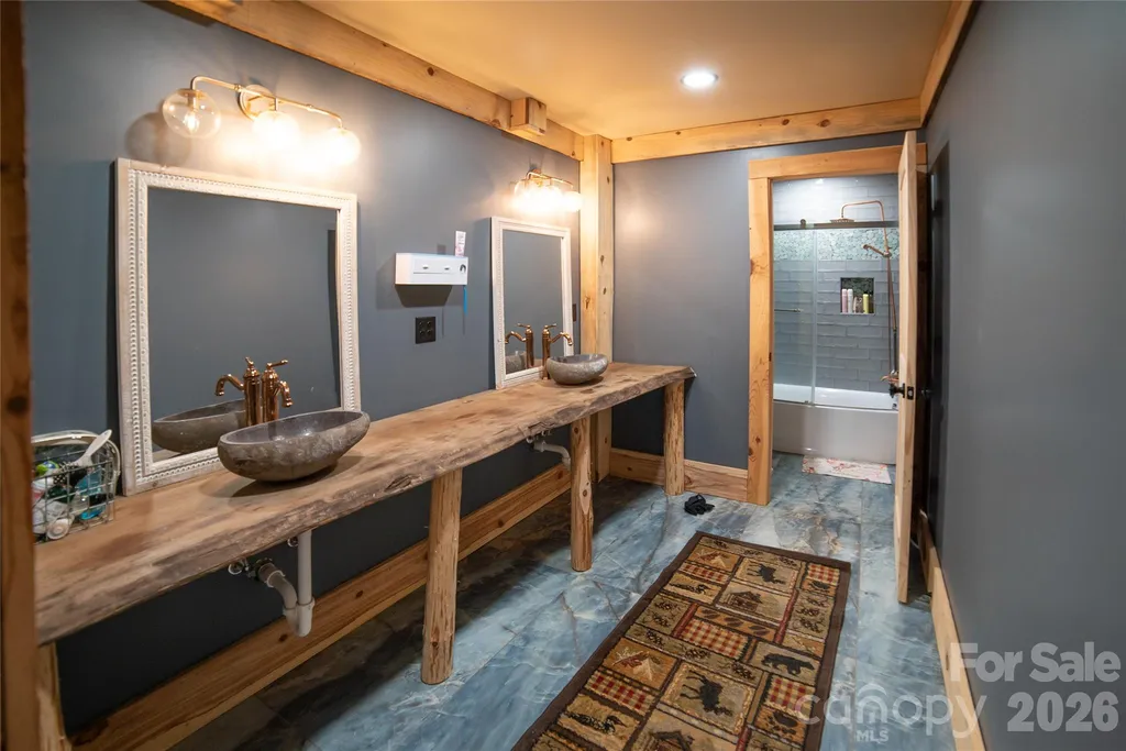 4885 Grandin Road Lenoir NC 28645
