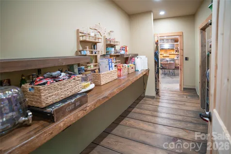 4885 Grandin Road Lenoir NC 28645