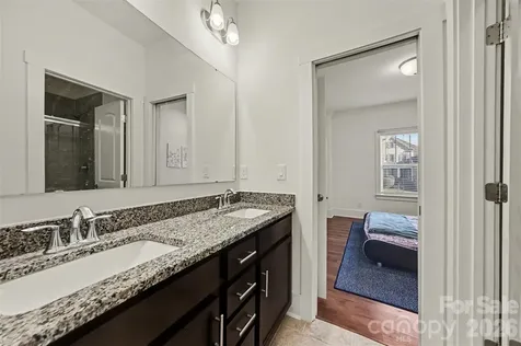 1310 Bershire Lane Charlotte NC 28262