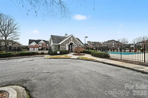 1310 Bershire Lane Charlotte NC 28262