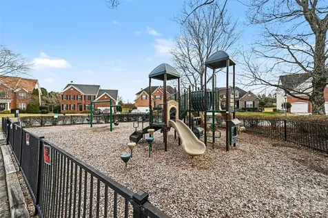 1310 Bershire Lane Charlotte NC 28262