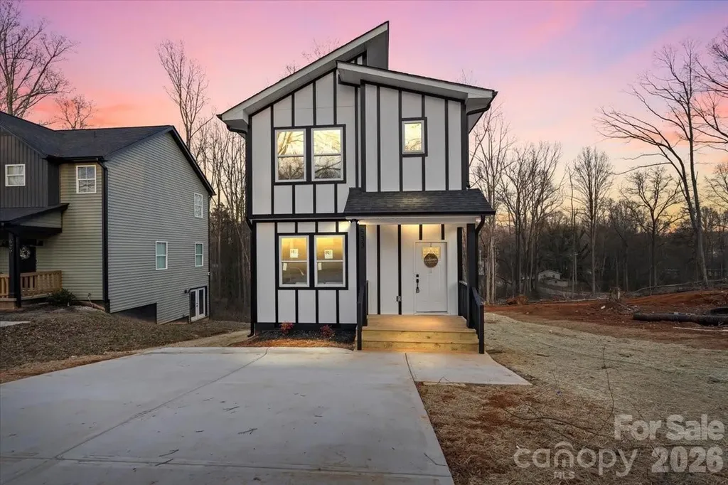 533 Crowell Avenue Statesville NC 28677