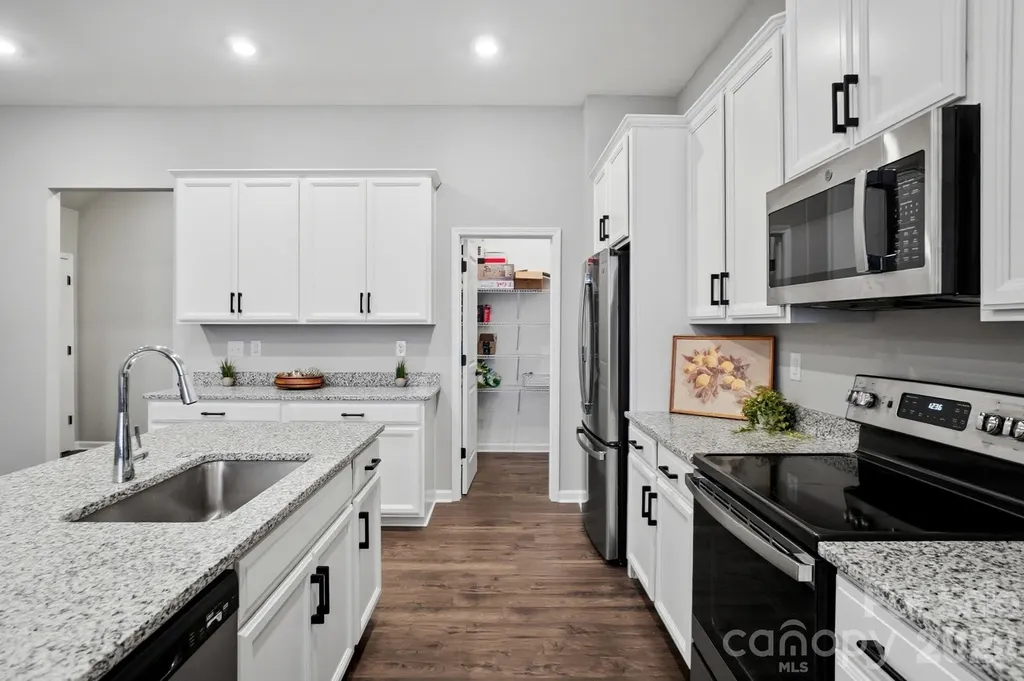 8928 Morning Mist Road Charlotte NC 28215