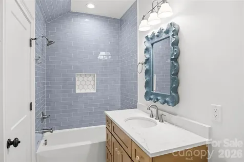 4715 Montclair Avenue Charlotte NC 28211