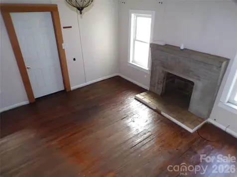 202 Honor Lane Hendersonville NC 28792
