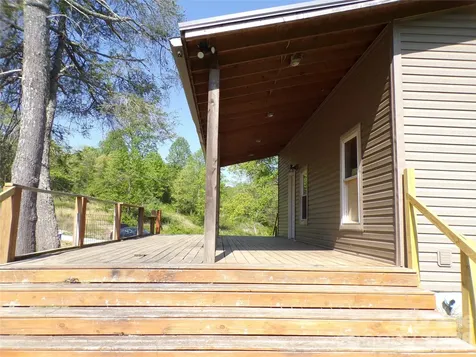 202 Honor Lane Hendersonville NC 28792
