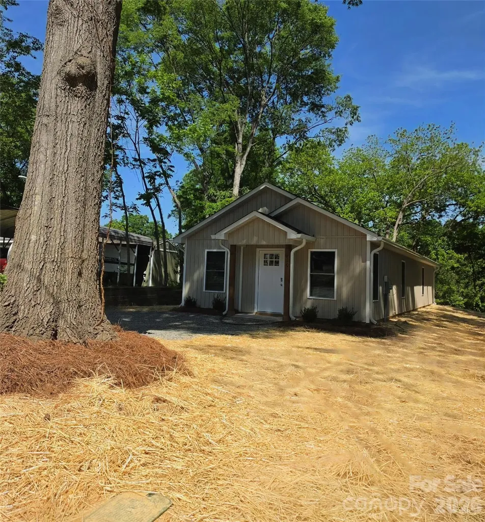 810 Long Street Albemarle NC 28001