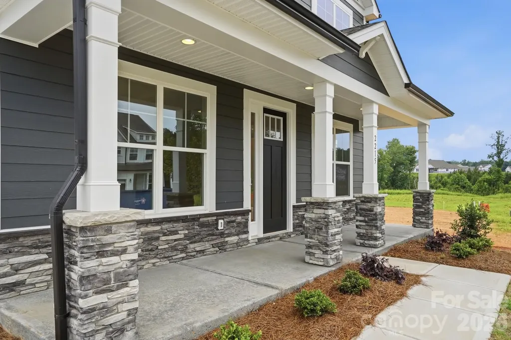 2215 Tabor Road Sherrills Ford NC 28673