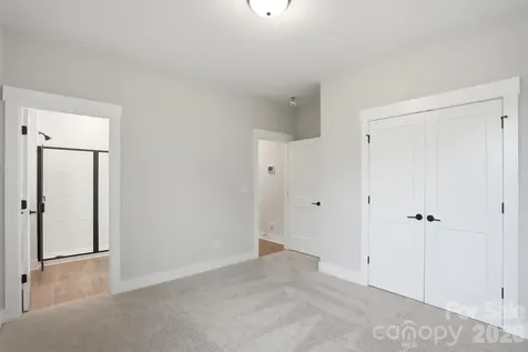 2215 Tabor Road Sherrills Ford NC 28673