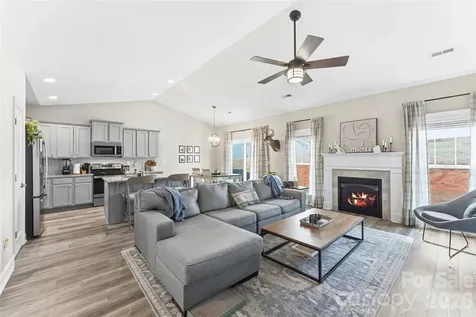 248 Pinnacle Crossing Shelby NC 28152