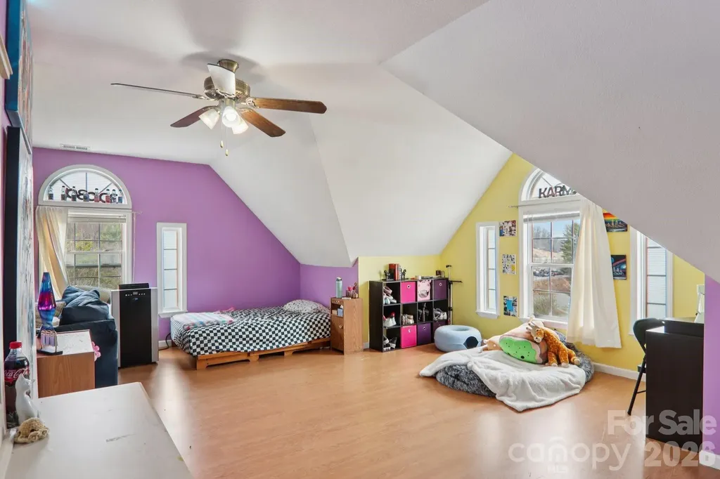 130 Crestview Street Canton NC 28716