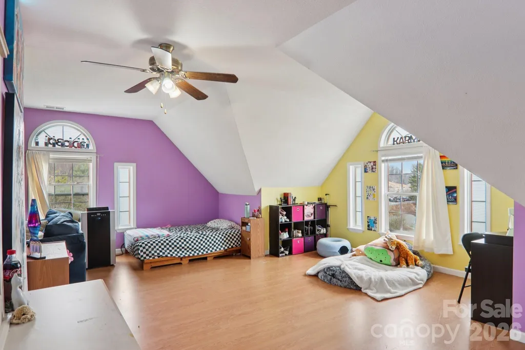 130 Crestview Street Canton NC 28716