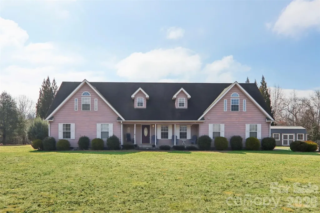 130 Crestview Street Canton NC 28716