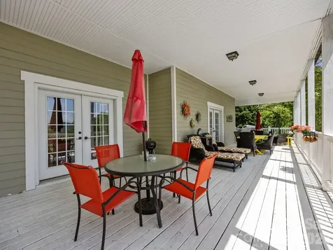 410 Lamp Post Drive Zirconia NC 28790