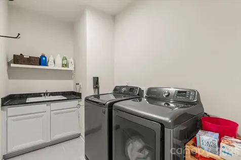 7222 Rupell Drive Charlotte NC 28273