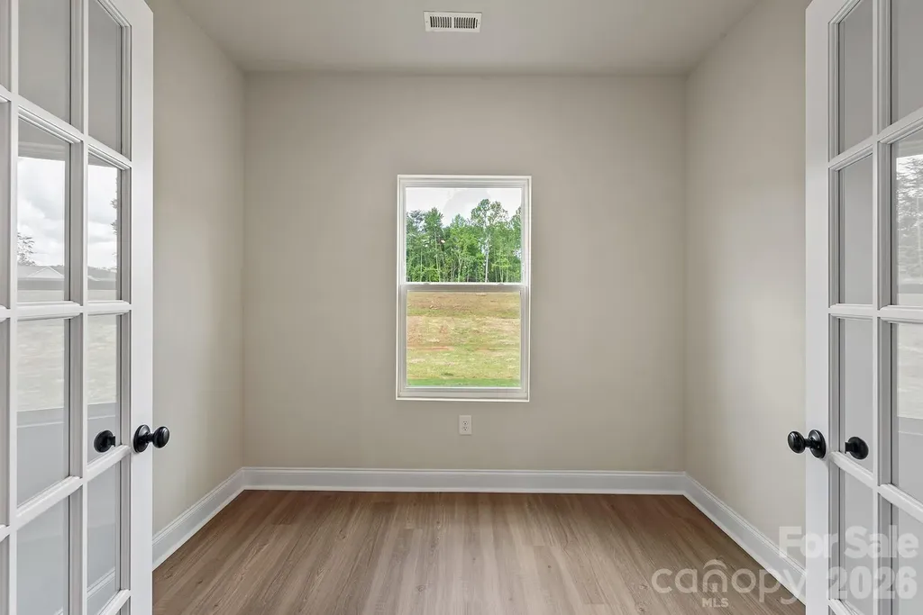 3629 Narrow Lane Charlotte NC 28215